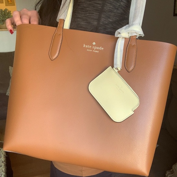 Authentic KATE SPADE Pebbled leather REVERSIBLE Open tote with zip coin - Picture 15 of 16